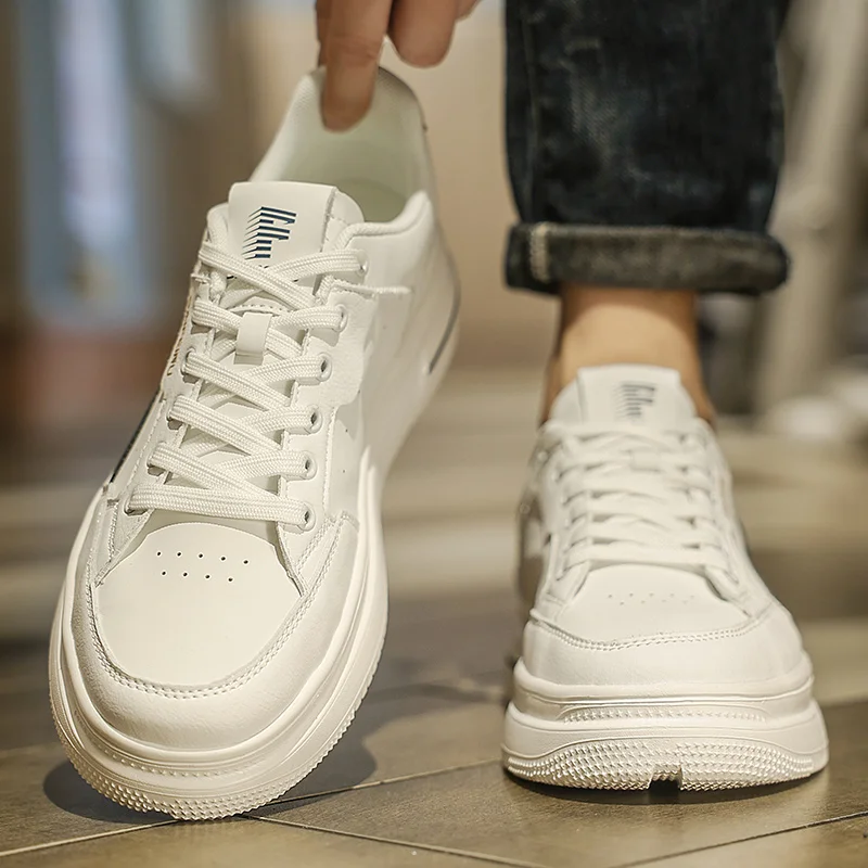 Белые мужские туфли весна 2024 новые модные корейские кроссовки