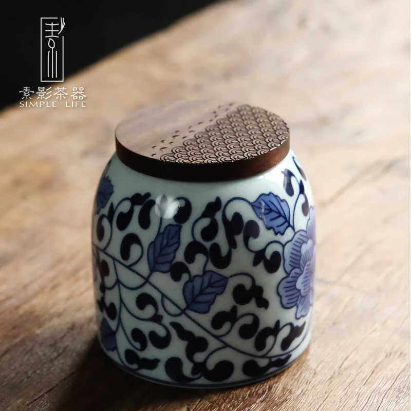 

Ceramic Tea Pot Household Sealed Pots Small Blue and White Porcelain Tea Storage Pot Pu Er Green Teas Cake Moisture Proof Pots