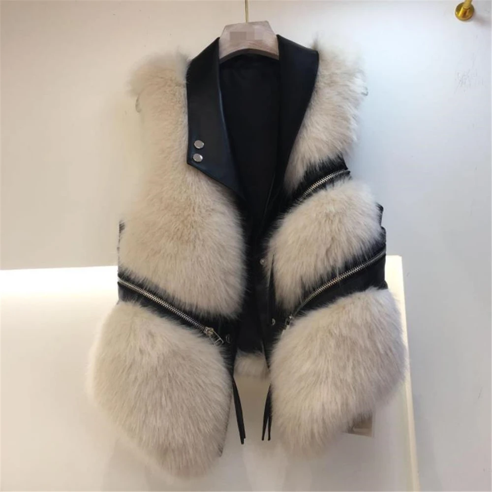 Женский приталенный жилет из искусственного меха с отворотом без рукавов