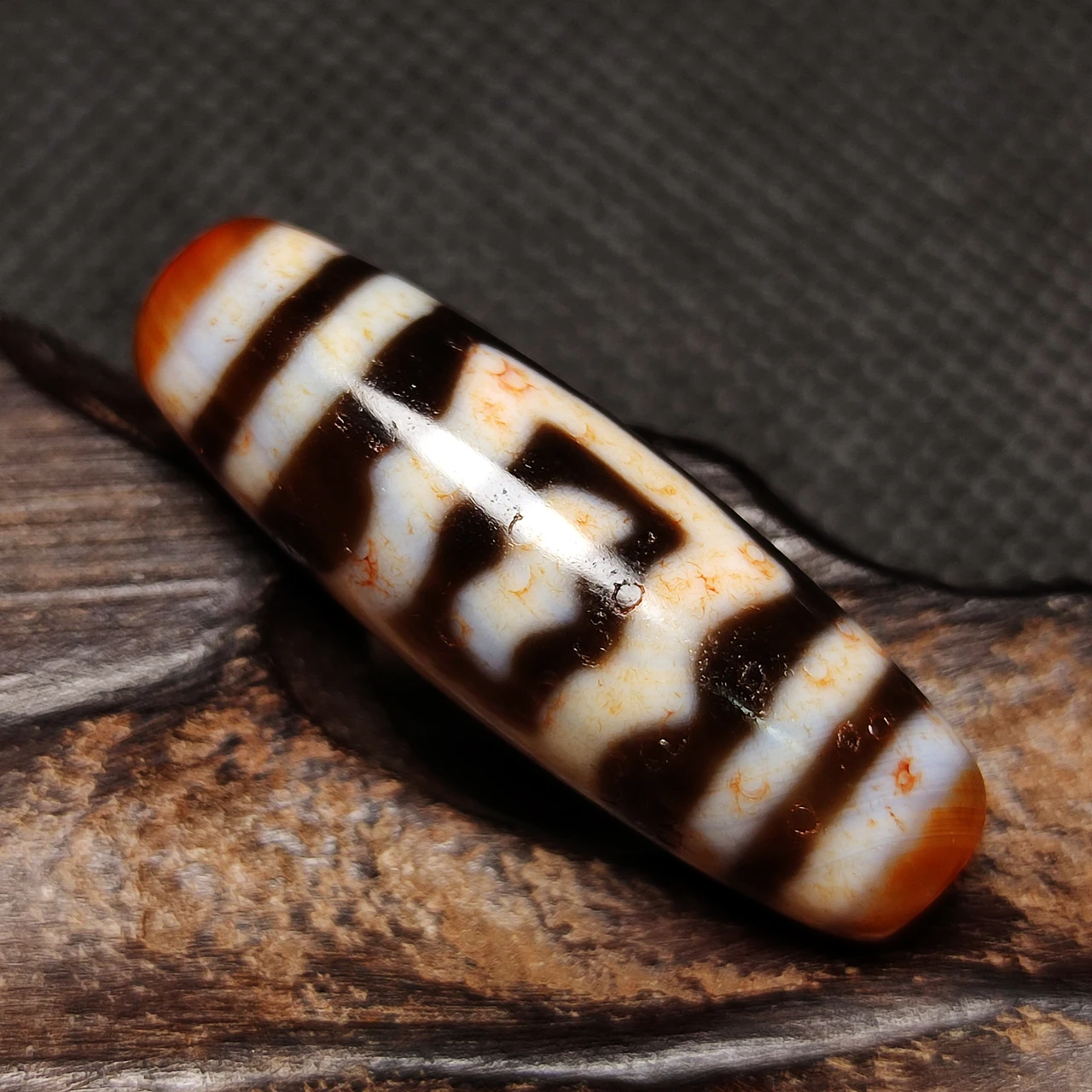 

Тибетские бусины DZI, коричневые/белые, рок тотемные, старое, оранжевое, красное мясо, агат, бусины для мужчин и женщин, ювелирные изделия, сдел...