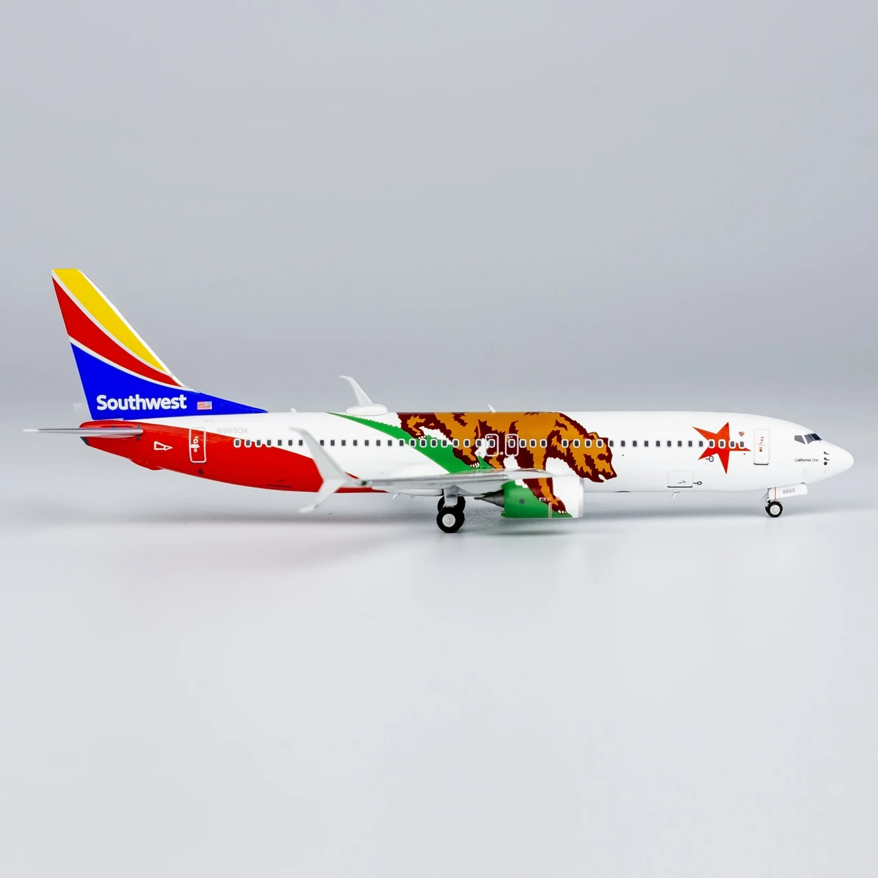 Коллекционный самолёт из сплава 58211 подарок NG модель 1:400 Юго-Восточной