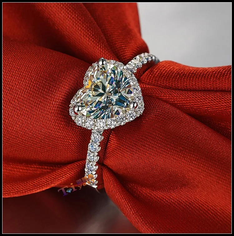 Женское однотонное Золотое кольцо с муассанитом бриллиантом в форме сердца 18