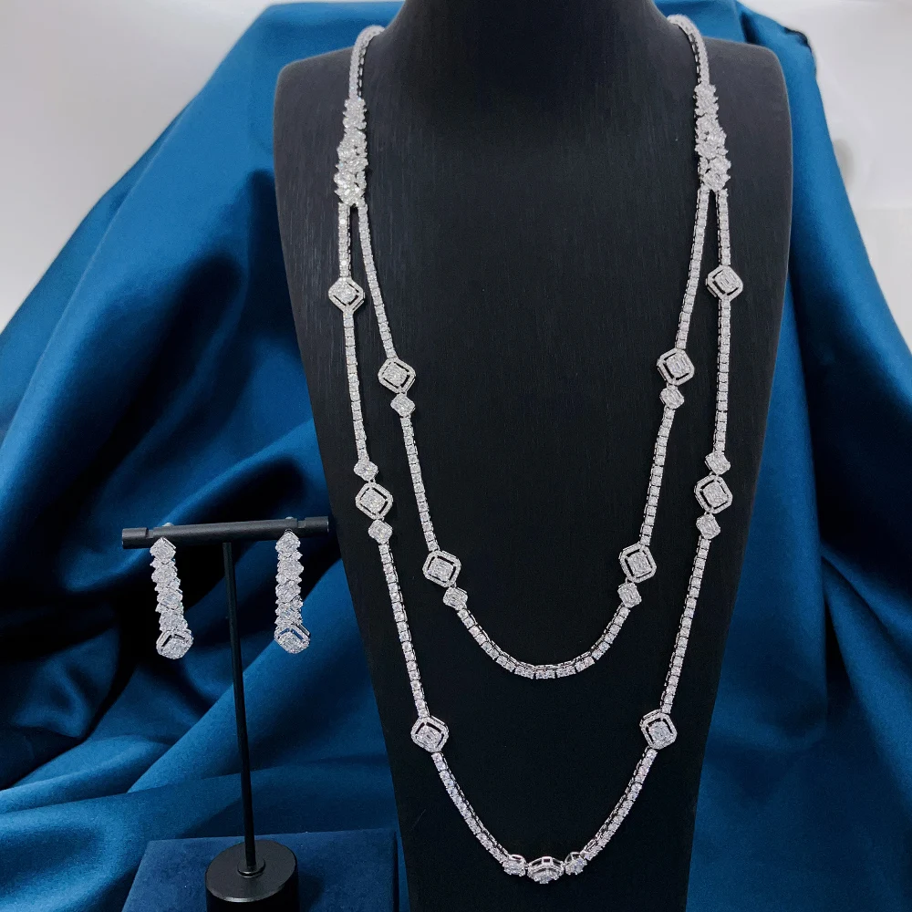 

Комплект из колье и серёг, с фианитом