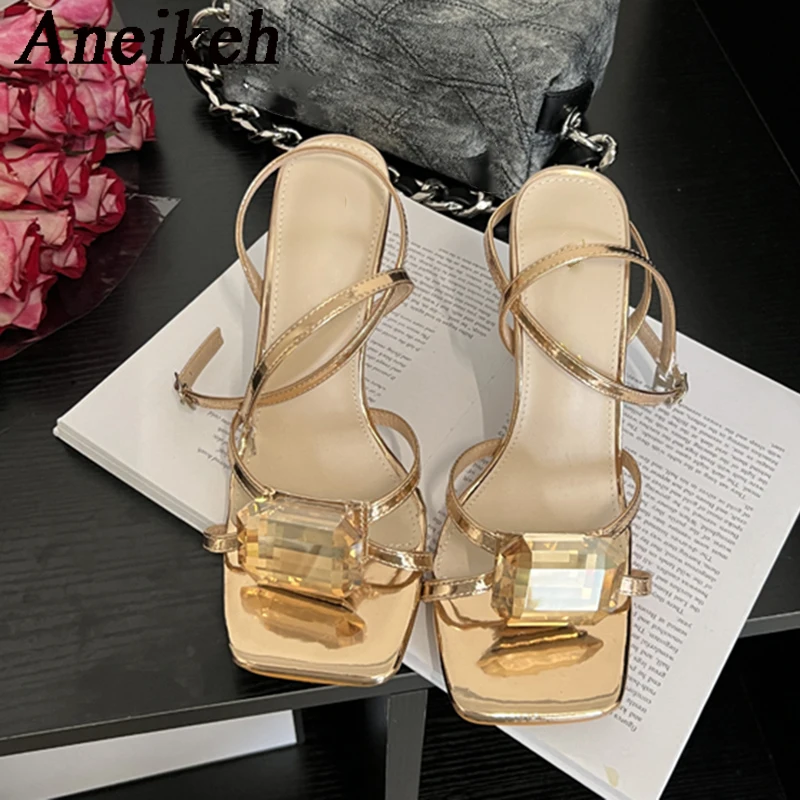 Женские туфли с открытым носком Aneikeh2024 пикантные лаковые кожаные квадратным и