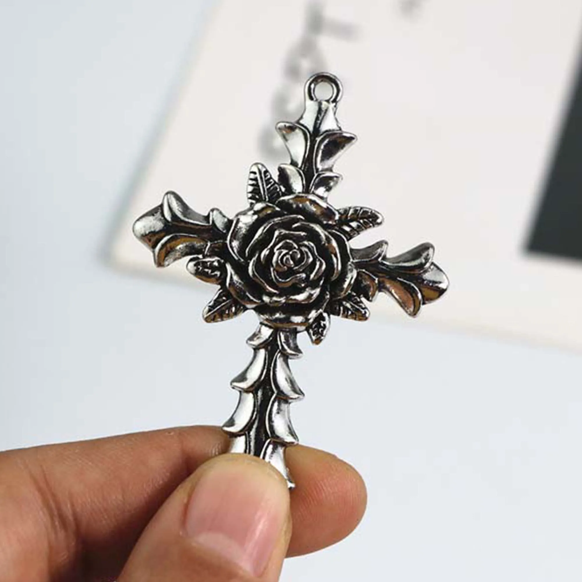 1PCS 56x40mm Silver Vintage Rose Shape Cross Pendants DIY Men and Women Necklace Bracelet Jewelry Charm Accessories