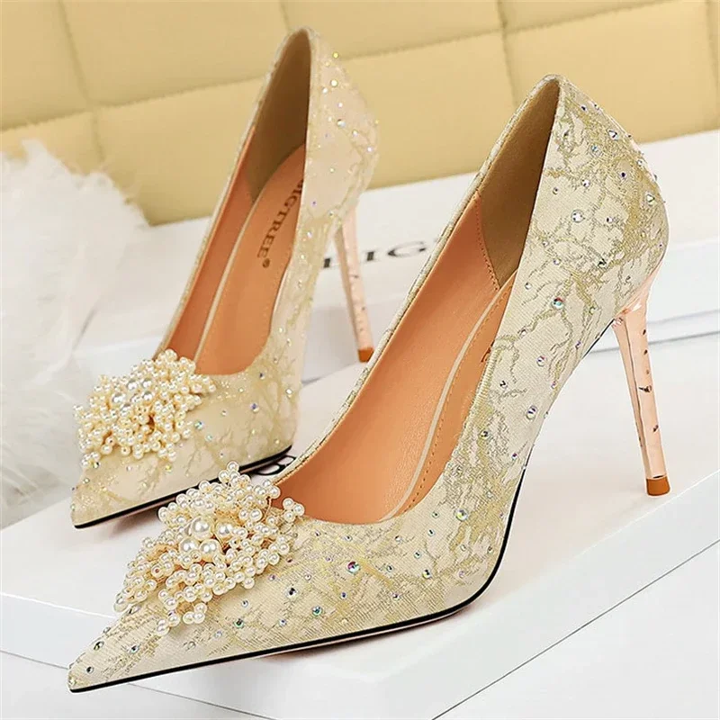 Летние туфли-лодочки BIGTREE женские на металлическом каблуке-шпильке с острым