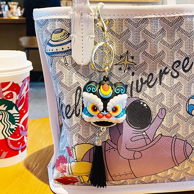 

Genuine Lucky Lion Keychain Fashion Belt Box New Chinese Style Lion Lion Keychain Creative Couple Tassel Pendant Cartoon Gift