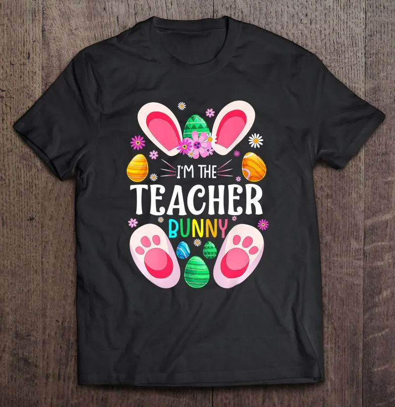 

Футболка с надписью «Я учитель» и кроликом на Пасху