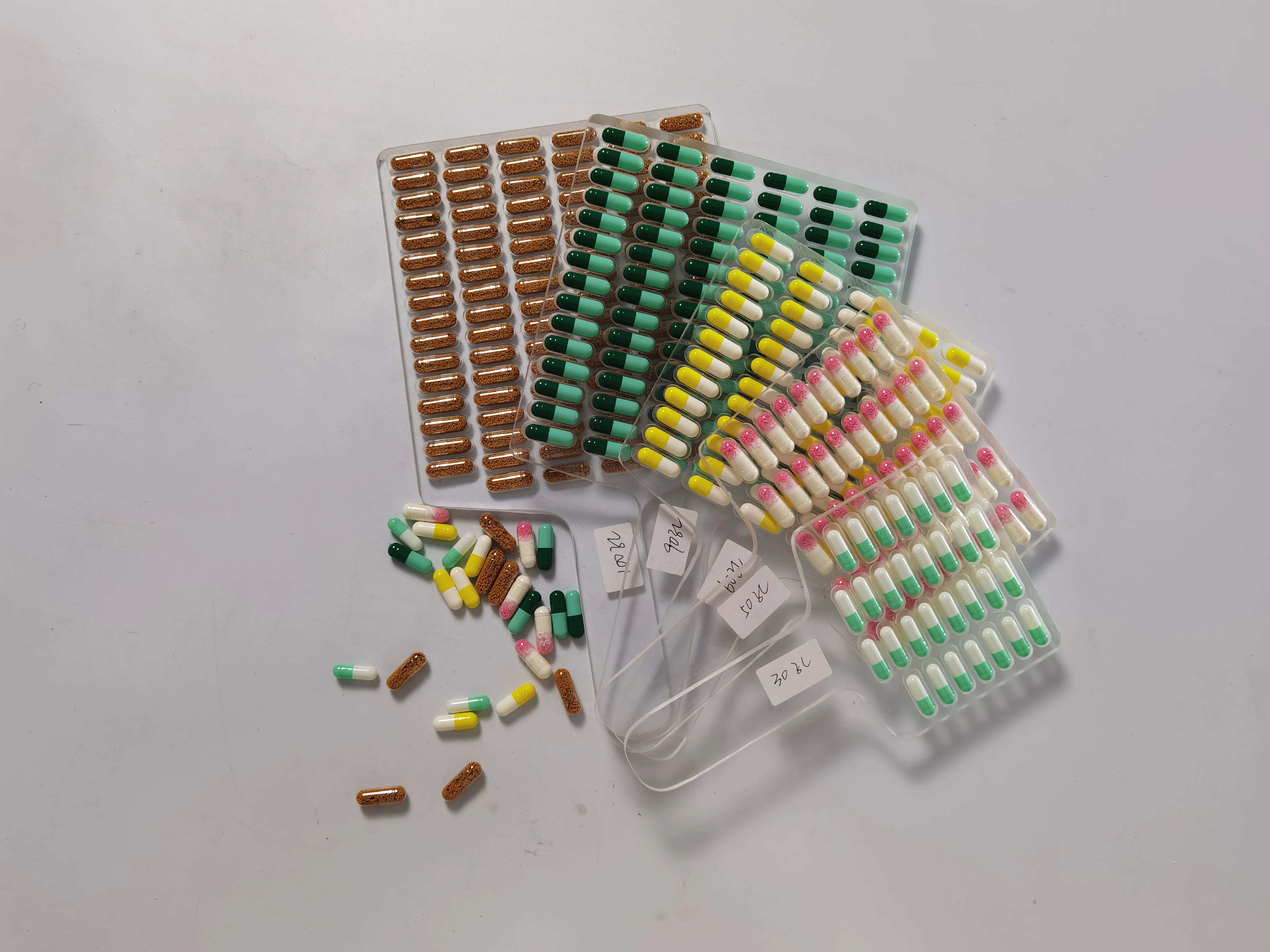 

Размер 00 0 1 2 3 4 5 Ручной счетчик таблеток в капсулах Маленькая машина для подсчета таблеток ММ Лоток для подсчета фасоли с материалами из оргстекла 30 отверстий