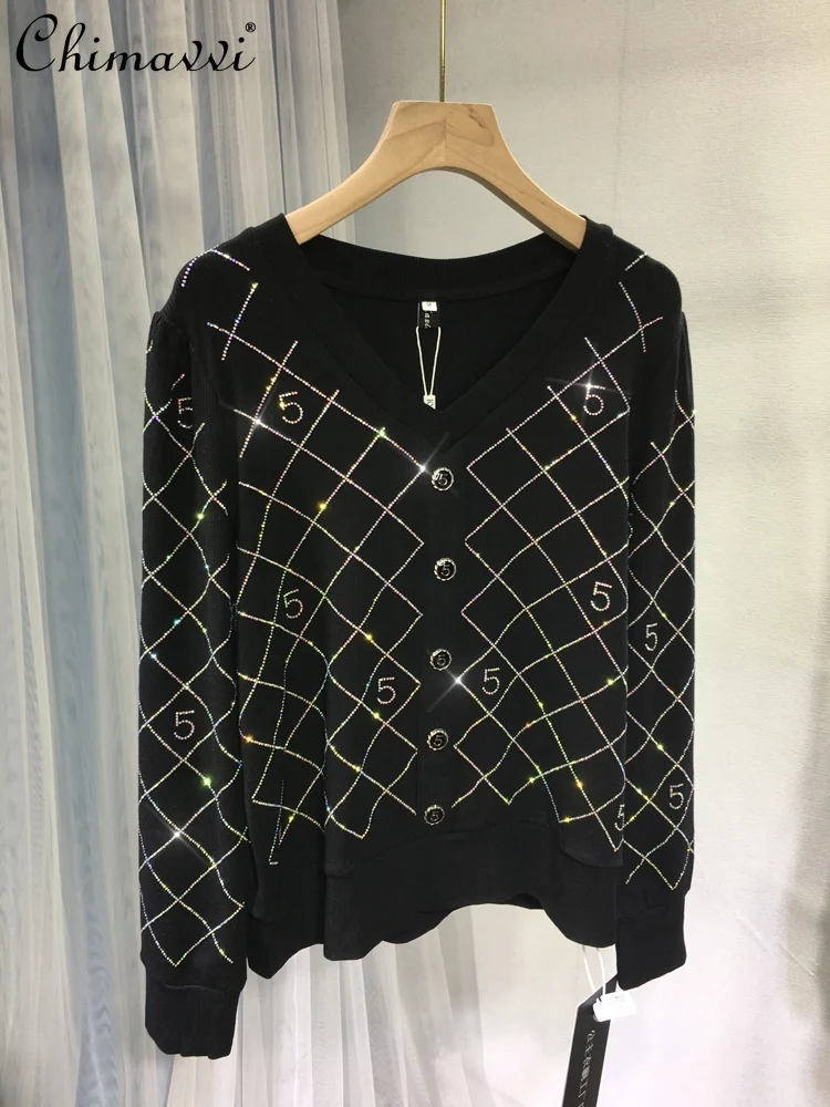 

Европейская популярная рубашка с длинным рукавом, Женская Роскошная футболка с V-образным вырезом, новинка сезона осень-зима 2023, Модный пуловер, топы