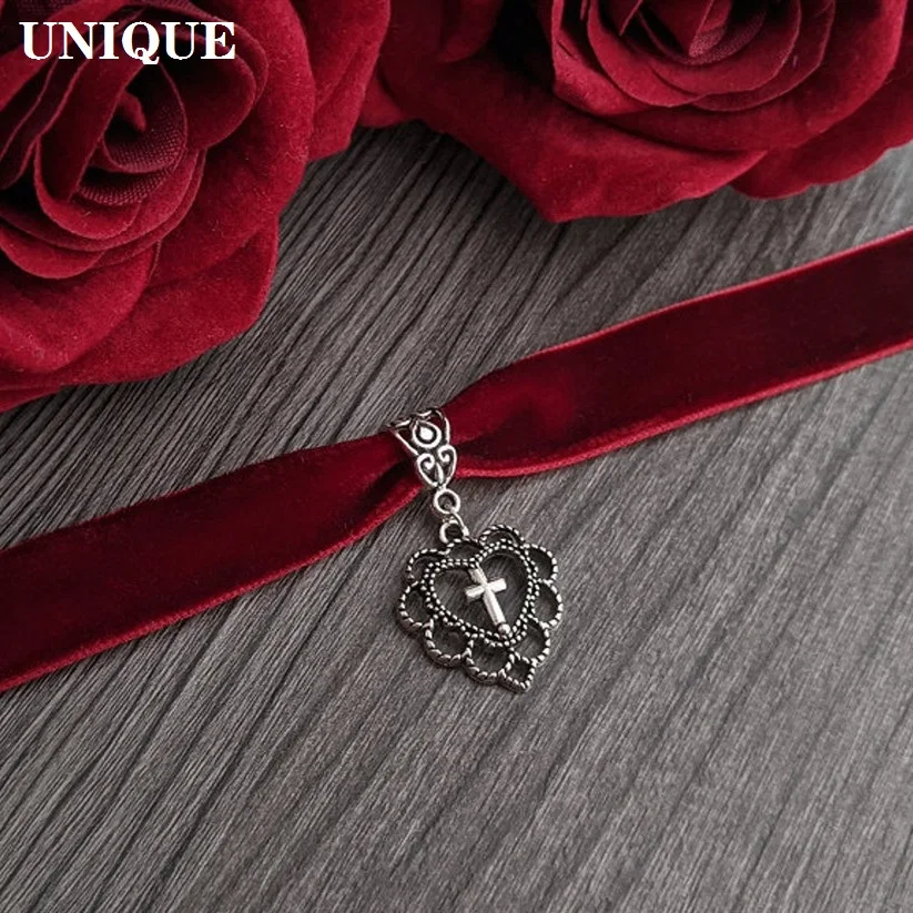 

Gothic Cross Heart Charm Pendant Choker For Women Girls Fashion Thorns Love Witch Jewelry Black Velvet Chain Necklace 2022 Trend