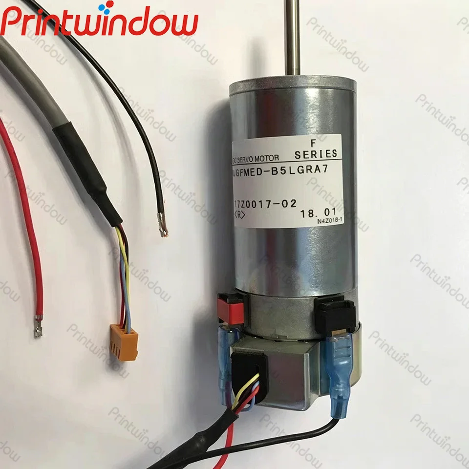 Фото UGFMED-B5LGRA7 Оригинальный серводвигатель постоянного тока для оси Y Graphtec CE5000-120 CE5000-120AP, двигатель подачи Y-оси №1