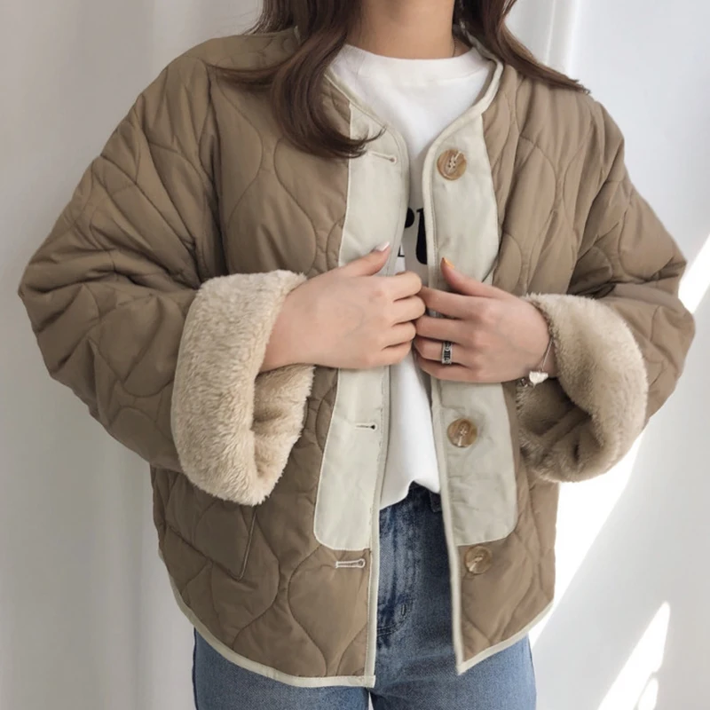 Clothland Women Thick Fur Padded Jacket Reversiable Wear Long Sleeve Pockets Winter Casual Warm Coats Tops CA462