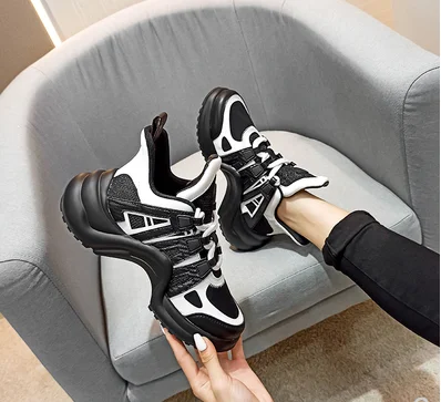 Women's Sport Shoes Platform Sneakers Leather Flat Shoes Lace Up Casual Sneakers Platform High Gang Walking Shoes Running Shoes