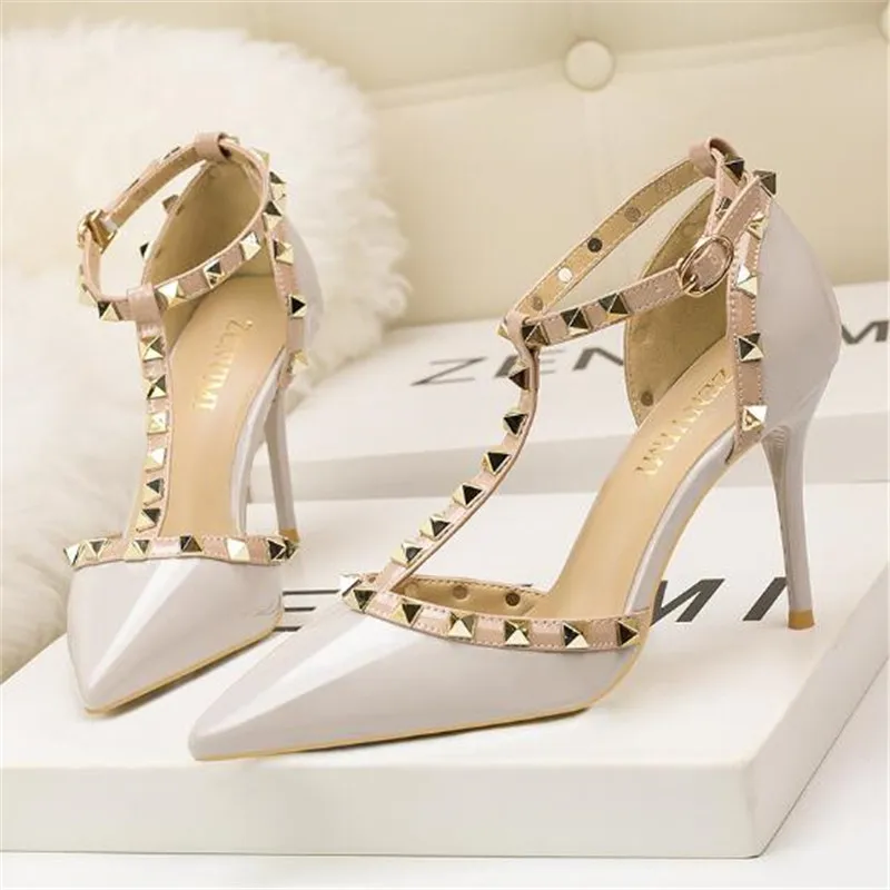

New Women Pumps Summer Fashion Sexy Rivets Pointed Toe Wedding Party High Heeled Shoes Woman Sandals heels women