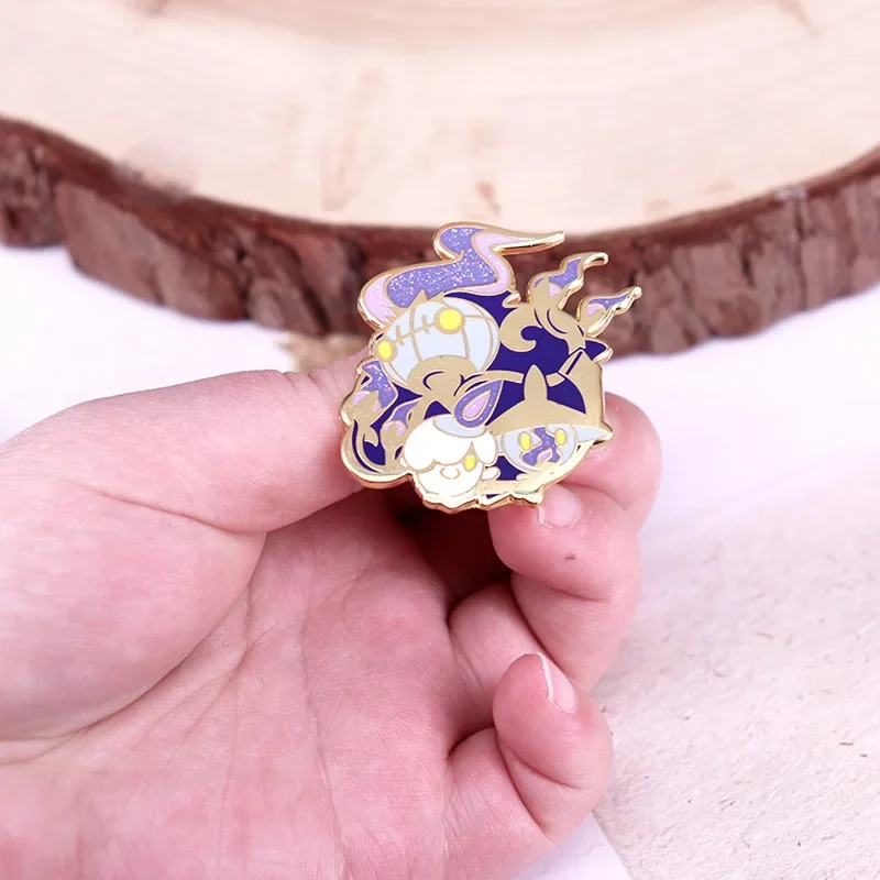 Металлическая брошь покемона литвика