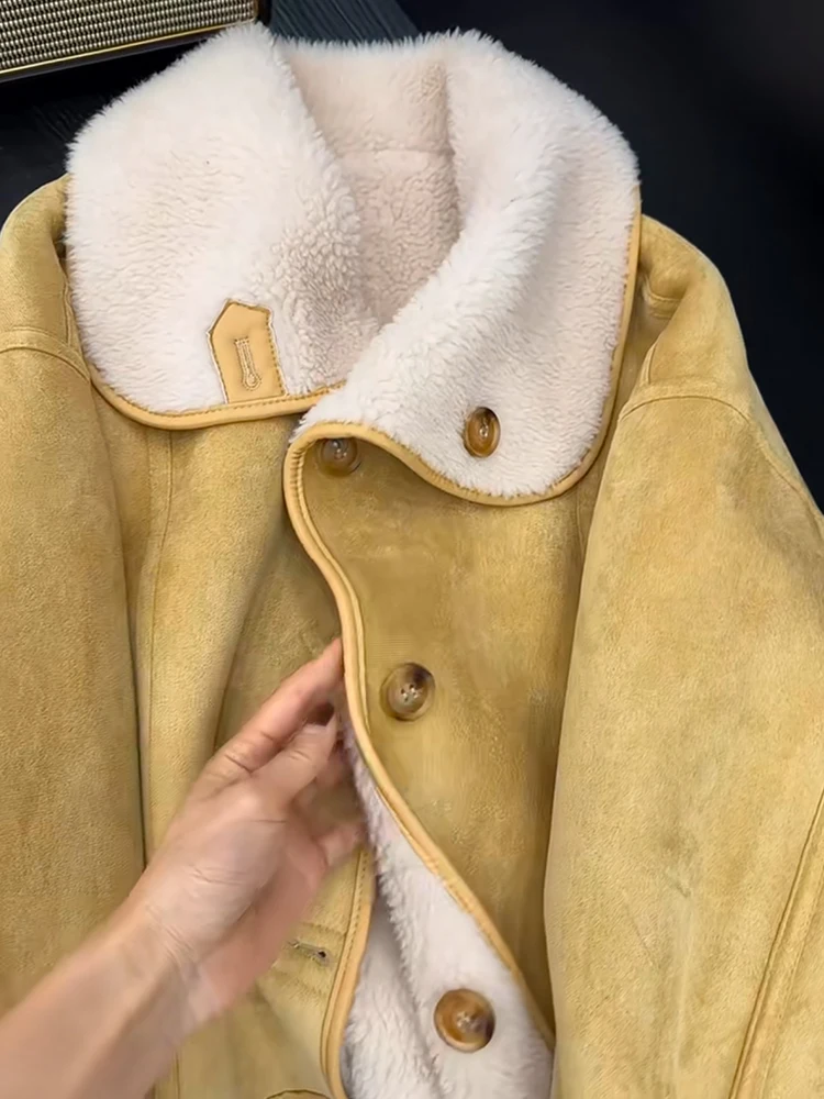 Lamb Wool Thickened Short coat Women 2024 New Popular Autumn and Winter Unique Super Nice Fur Integrated Berber Fleece