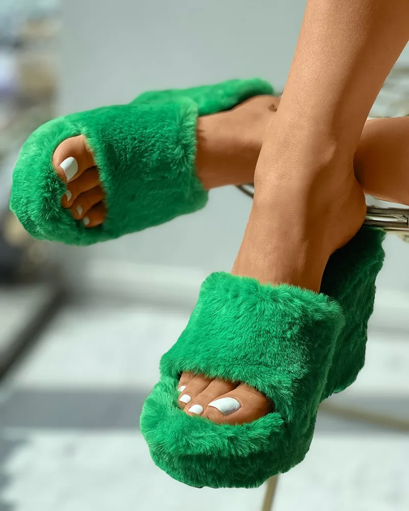 Зимние женские модные дизайнерские тапочки из искусственного меха пушистые на