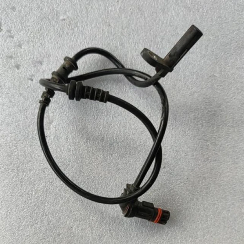 

Me rc ed es -Be nz W204 C180 C200 C230 C260 C300 C350 ABS induction line front and rear wheel speed sensor