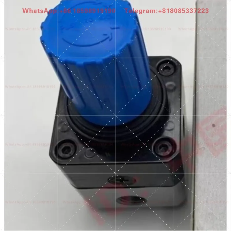 Фото Редукционный клапан LRP-1/4-0 4 10, артикулы 159500, 162834, 159501, 159502 для промышленного гидравлического оборудования №1