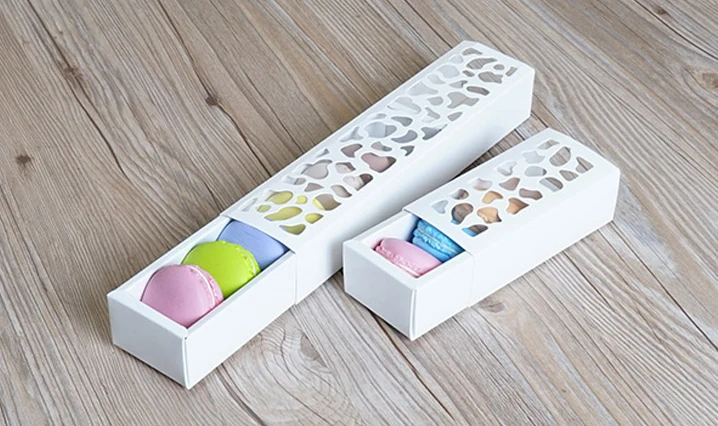 

40pcs White Hollow Macarons Box Cookie Package Baking Small Cake Box for Chocolate Muffin Biscuits Luxury Wedding Party Decor