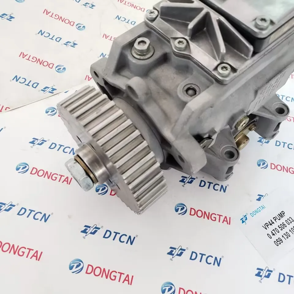 Инъекционный насос двигателя дизельного топлива VP44 0470506033 0 470 506 033 059130106 L