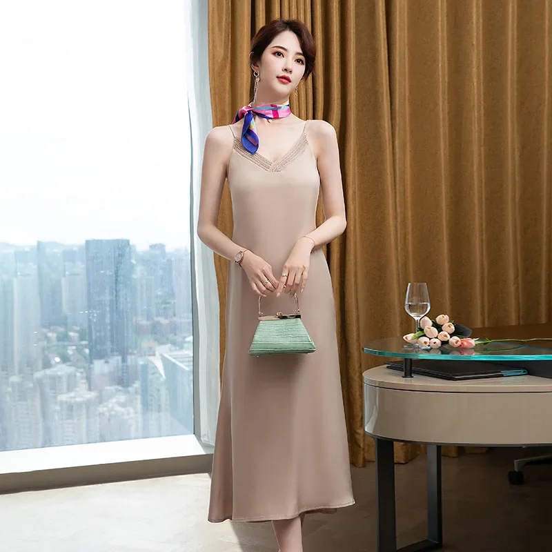 Новинка 2020 осеннее платье на бретелях повседневное однотонное длинное