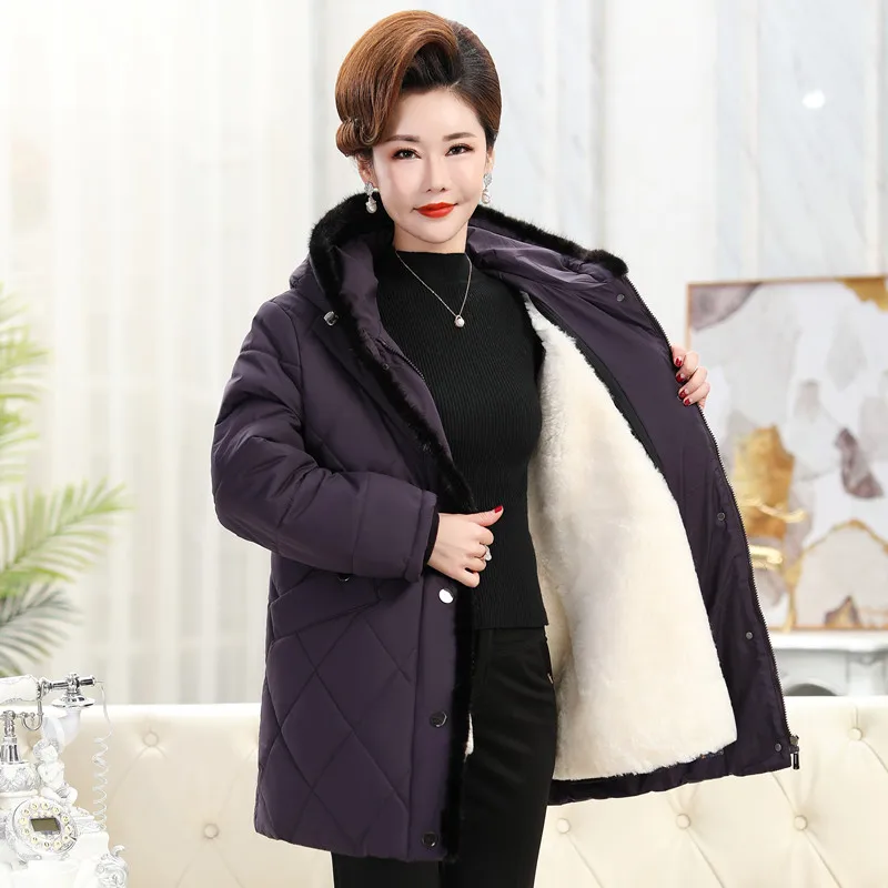 Флисовая куртка на хлопковой подкладке для среднего и пожилого возраста женская