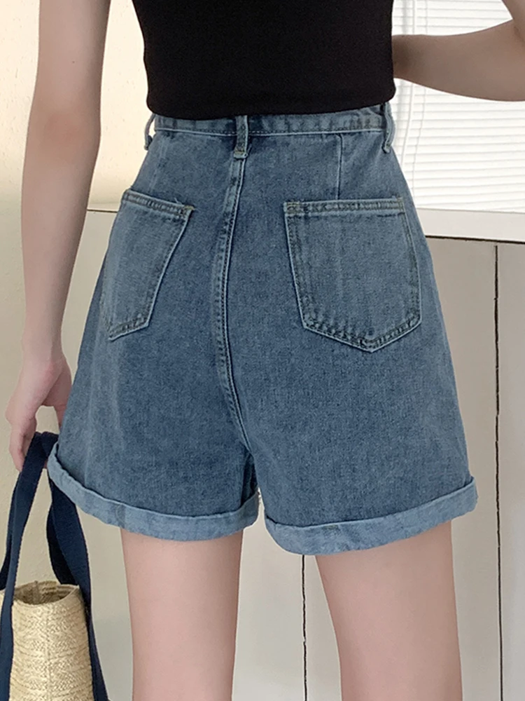 New Spring Summer Women High Waist Big Pocket Streetwear Female Wide Leg Button Retro Jeans Shorts Ladies Bottoms