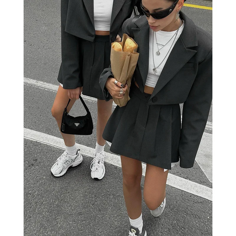 

Street style fashion suit contrasting color skirt suit 2023ins autumn three-dimensional slim two-piece set