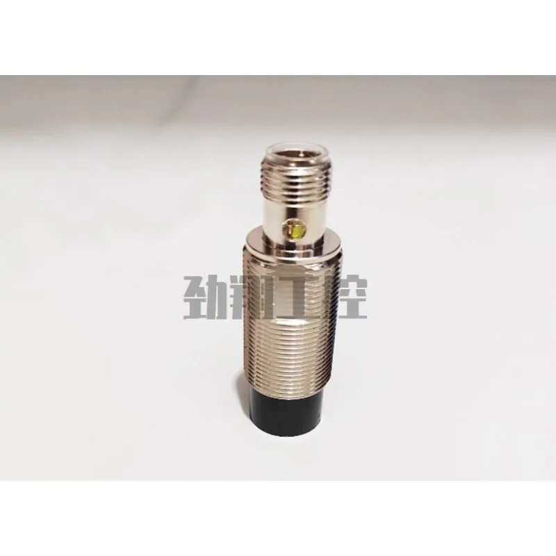Фото Новый датчик приближения E2A-M30LN30-M1-B1 E2A-M18KN16-WP-C1 №2