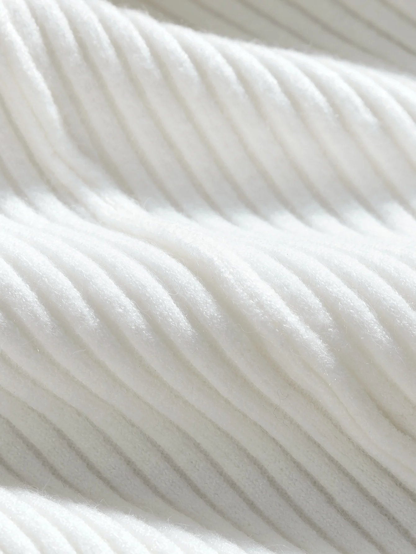 Женский трикотажный свитер GIGOGOU с V-образным вырезом