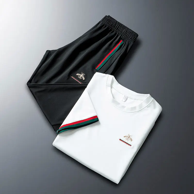 Men's Sets Embroidered Bee Pattern Short-sleeved T-shirt with Leggings and Leisure Sports Plus Size Two-piece Sets  Joggers Set