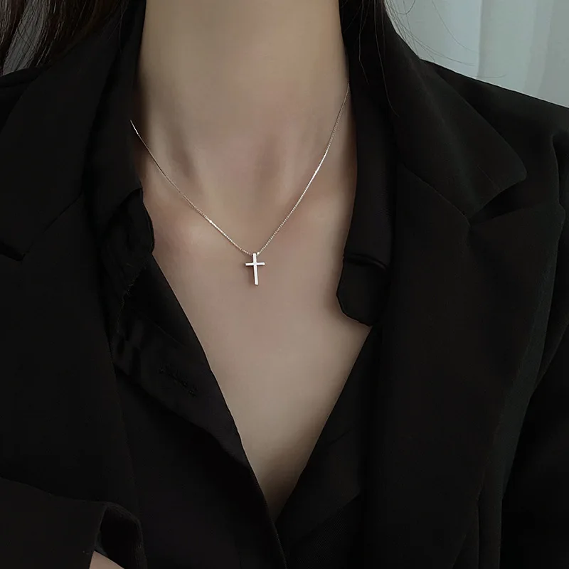 

925 Sterling Silver Zircon Necklace Shining Cross Choker Necklaces for Women Men Couple Party Elegant Fashion Fine Jewelry