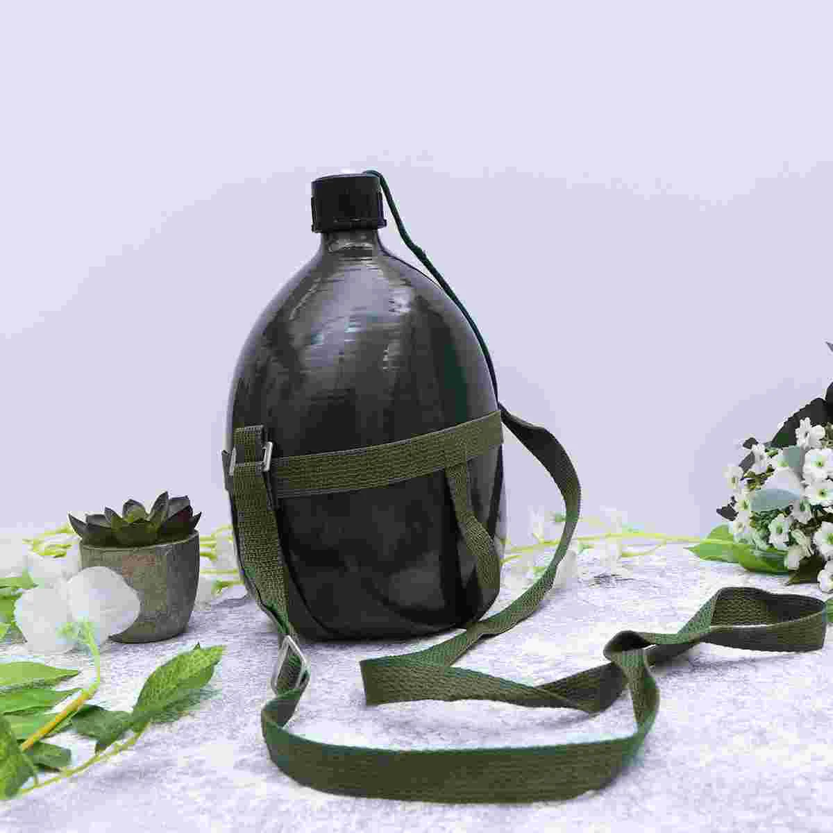 

1PC Thicken 2.5L Capacity Green Canteen Kettle with Shoulder Strap for Outdoor