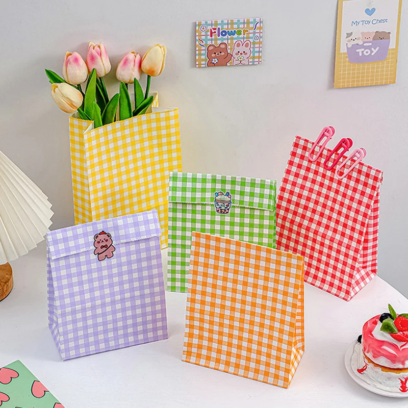 

5pcs Plaid Gift Bag Standing Paper Bag Birthday Party Wedding Gift Supplies Wrapping Paper Hospitality Flower Gift Bag