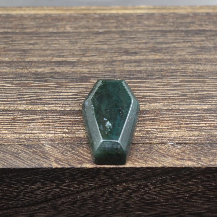 

Кристалл Рейки, гроб, натуральный камень