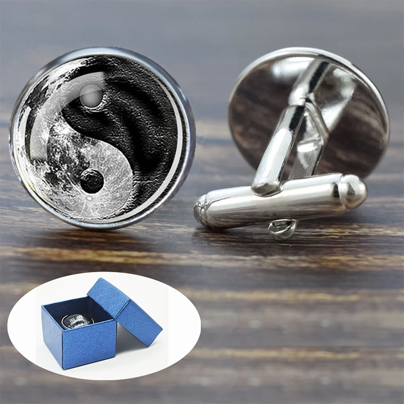 

Yin Yang Bagua Glass Alloy Cufflinks Yin-Yang Tai Chi Set Cufflinks Men's Shirts Accessories Husband's Birthday Gift