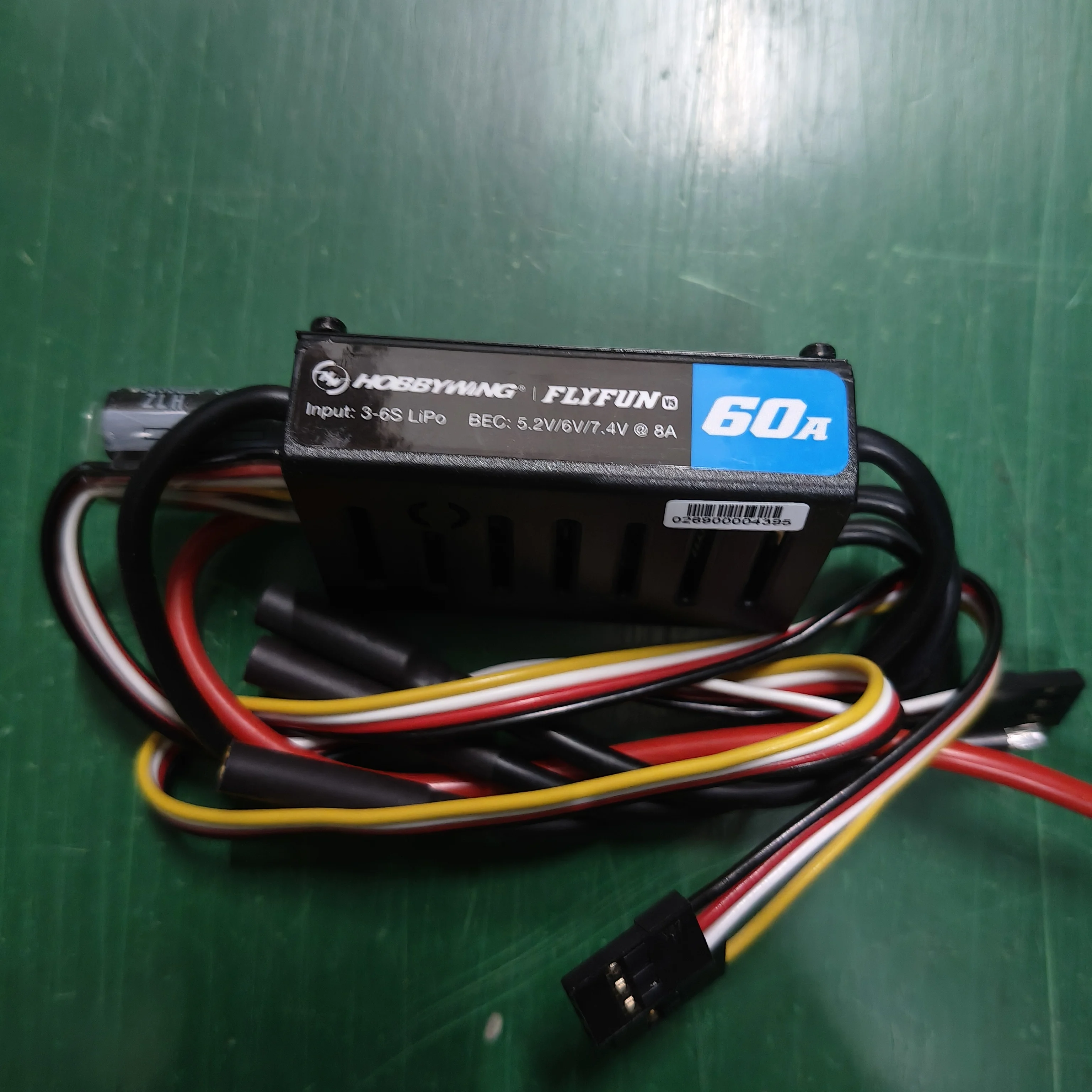 Фото Hobbywing FlyFun V5 60A 80AESC 3-6S Lipo Brushless Electrical Speed Controller Motor with DEO Function for Airplane №3