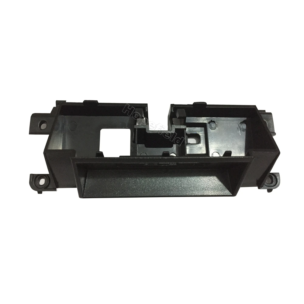 Крепление основания кнопки открытия багажника для Nissan X-Trail T31 2008-2013.