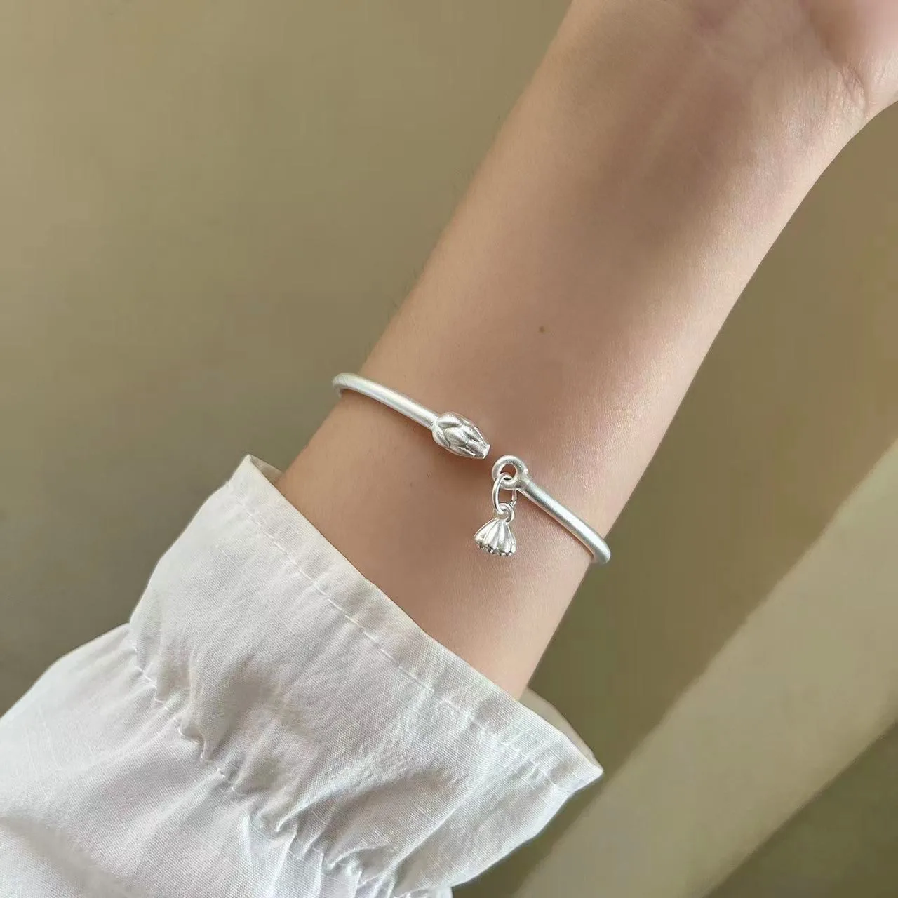 Браслет из чистого серебра 999 пробы женский однотонный открытый серебряный