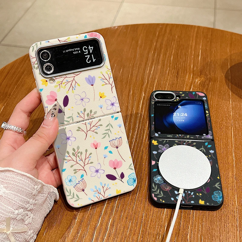 Чехол с маленькими бутонами и цветком для Samsung Galaxy Z Flip6 Flip5 Flip4 Capa Магнитный