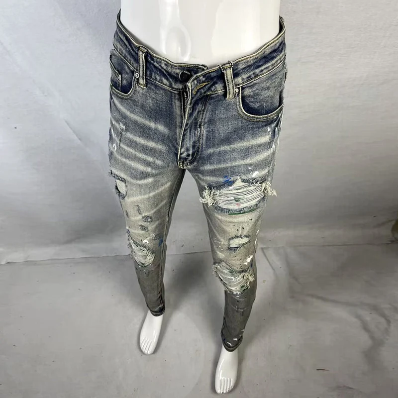 Рисунок 4 - Джинсы мужские в стиле ретро