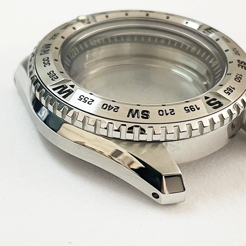 Solid 43.77mm Stainless Steel Watch Case Sapphire Crystal 200m Water Resistant Suitable For NH35/36 Automatic Movement enlarge