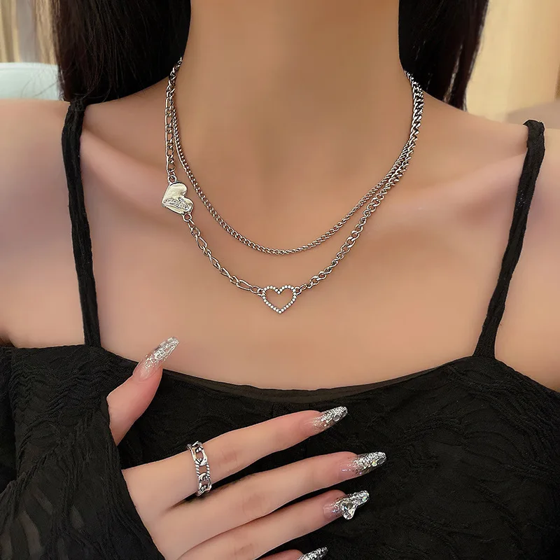 

Double-layer Shiny Heart Letter Stitching Titanium Steel Necklace Female Ins Light Luxury Peach Heart Wild Clavicle Chain