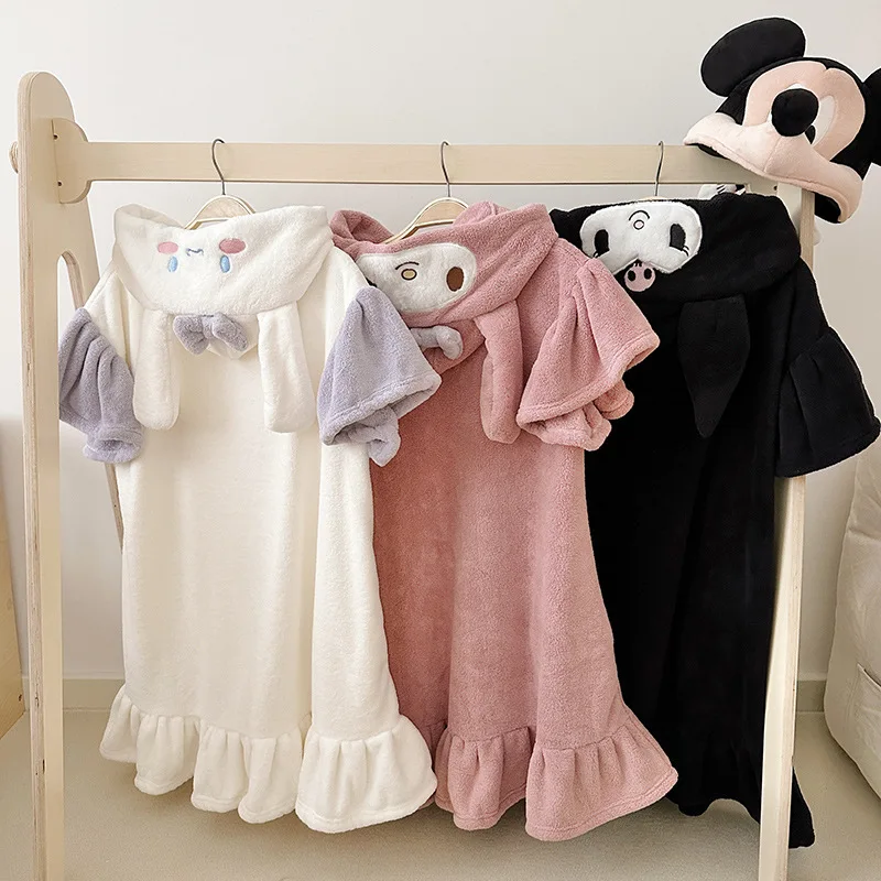 

Банный халат с капюшоном из кораллового бархата, с рисунком аниме Sanrio