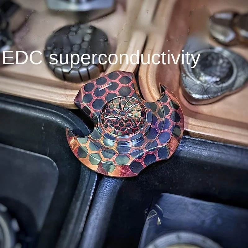 

EDC ремесла superпроводящая Kunlun Асимметричный кончик пальца гироскоп врезной взрослый сброс давления игрушка открывалка для бутылок гироскоп