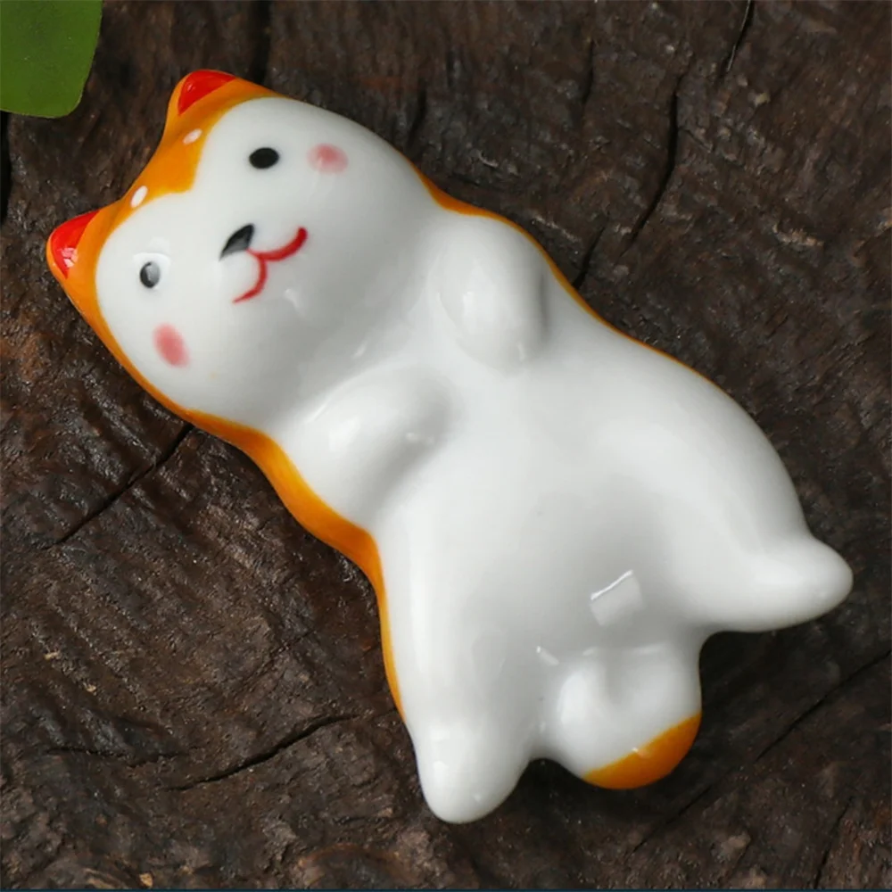 Керамическая подставка для палочек в форме собаки