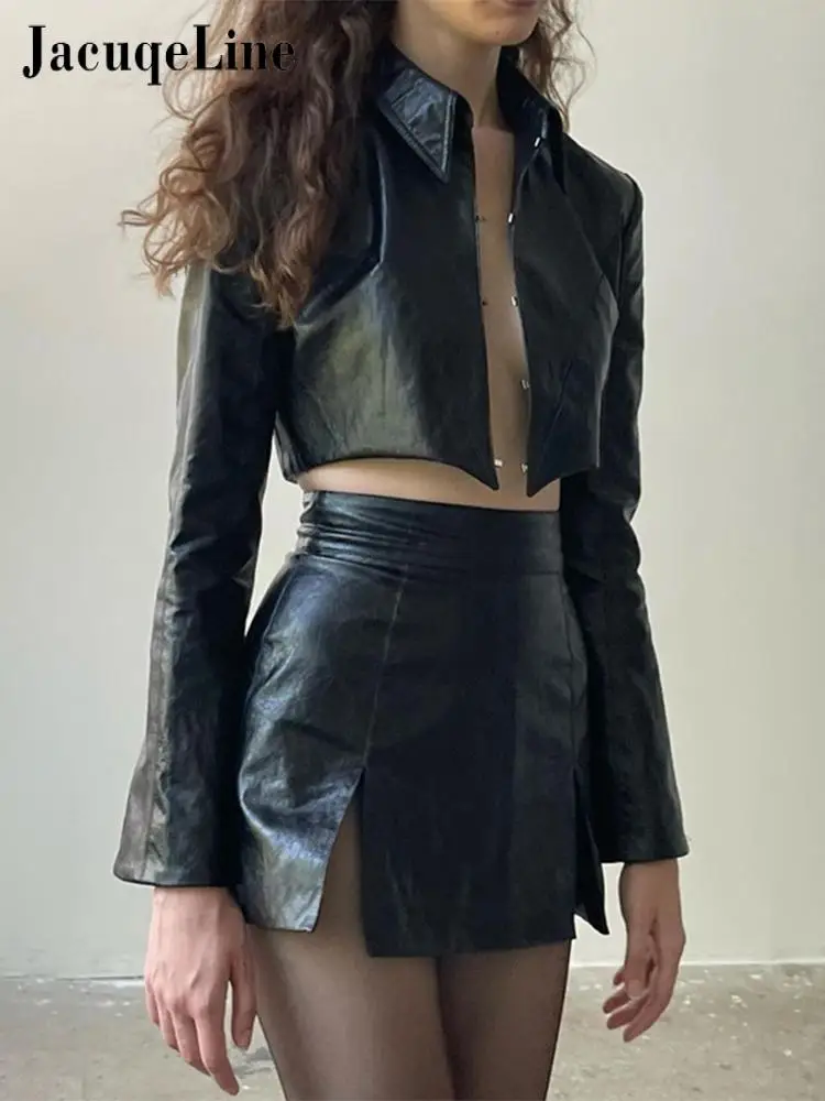 

Пикантный черный комплект Jacqueline y2k с юбкой из искусственной кожи, женские комплекты, осень 2022, короткий топ с длинным рукавом и пуговицами, м...