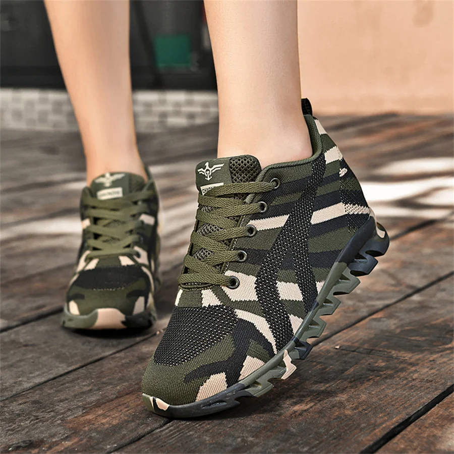 Кроссовки женские камуфляжные высокие спортивные ботильоны для отдыха